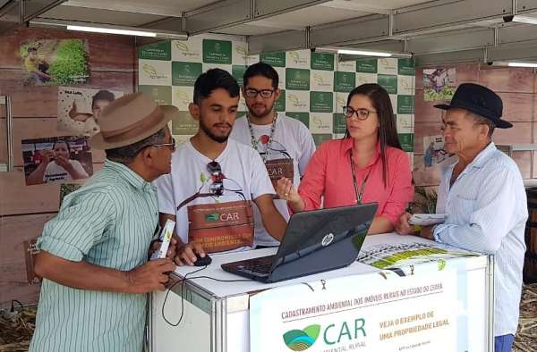 Atendimento do CAR na Expocrato