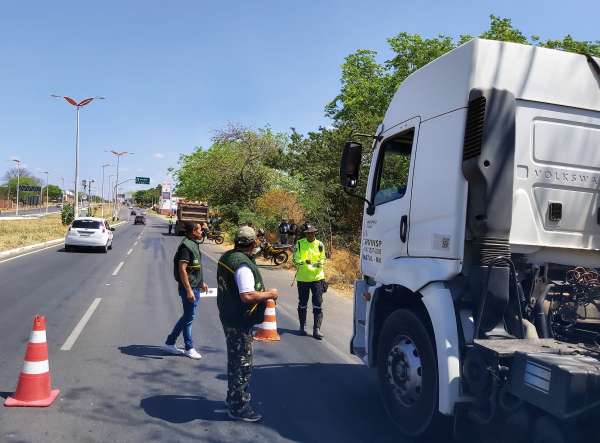 Servidores da Semace em blitz da Fumaça Negra