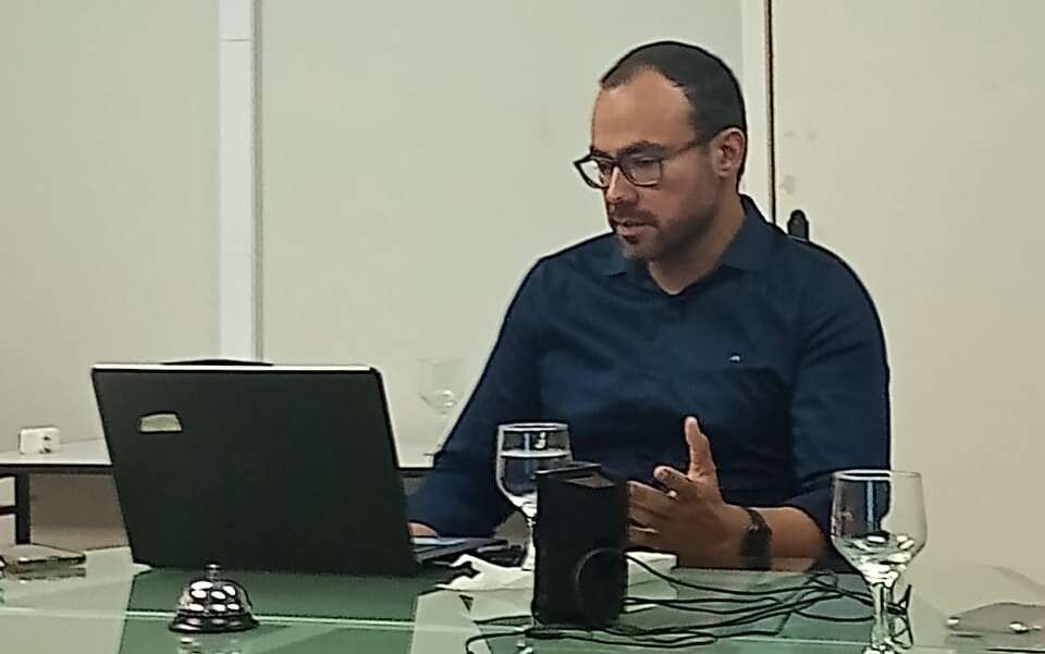 Titular da Semace fala sobre hidrogênio verde em curso de capacitação