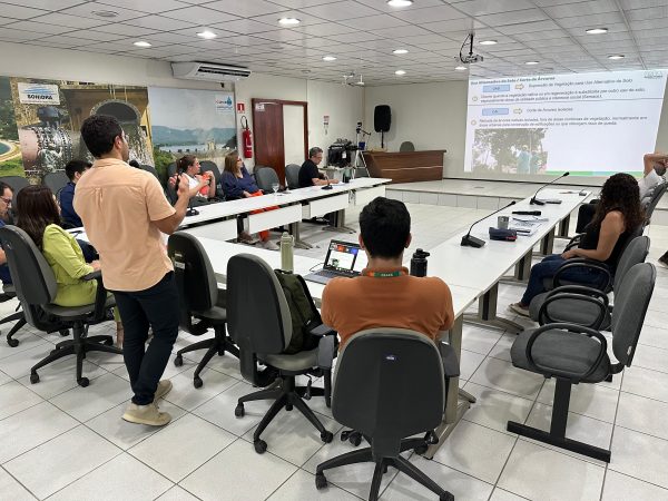 Semace promove capacitação sobre APPs, Reserva Legal e Código Florestal para colaboradores da Cogerh